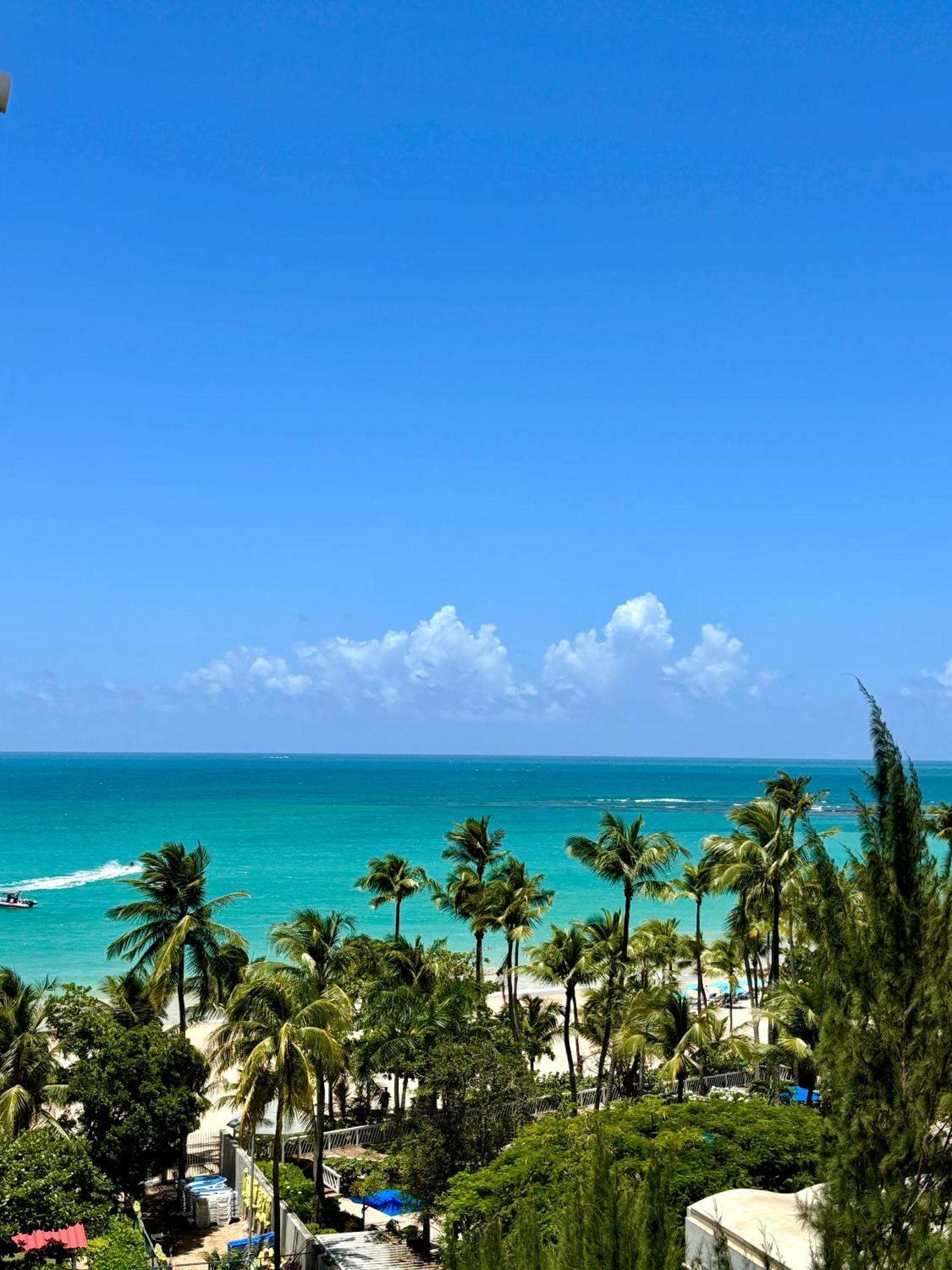 Downtown Beachfront Isla Verde Luxury Apartment 圣胡安 外观 照片