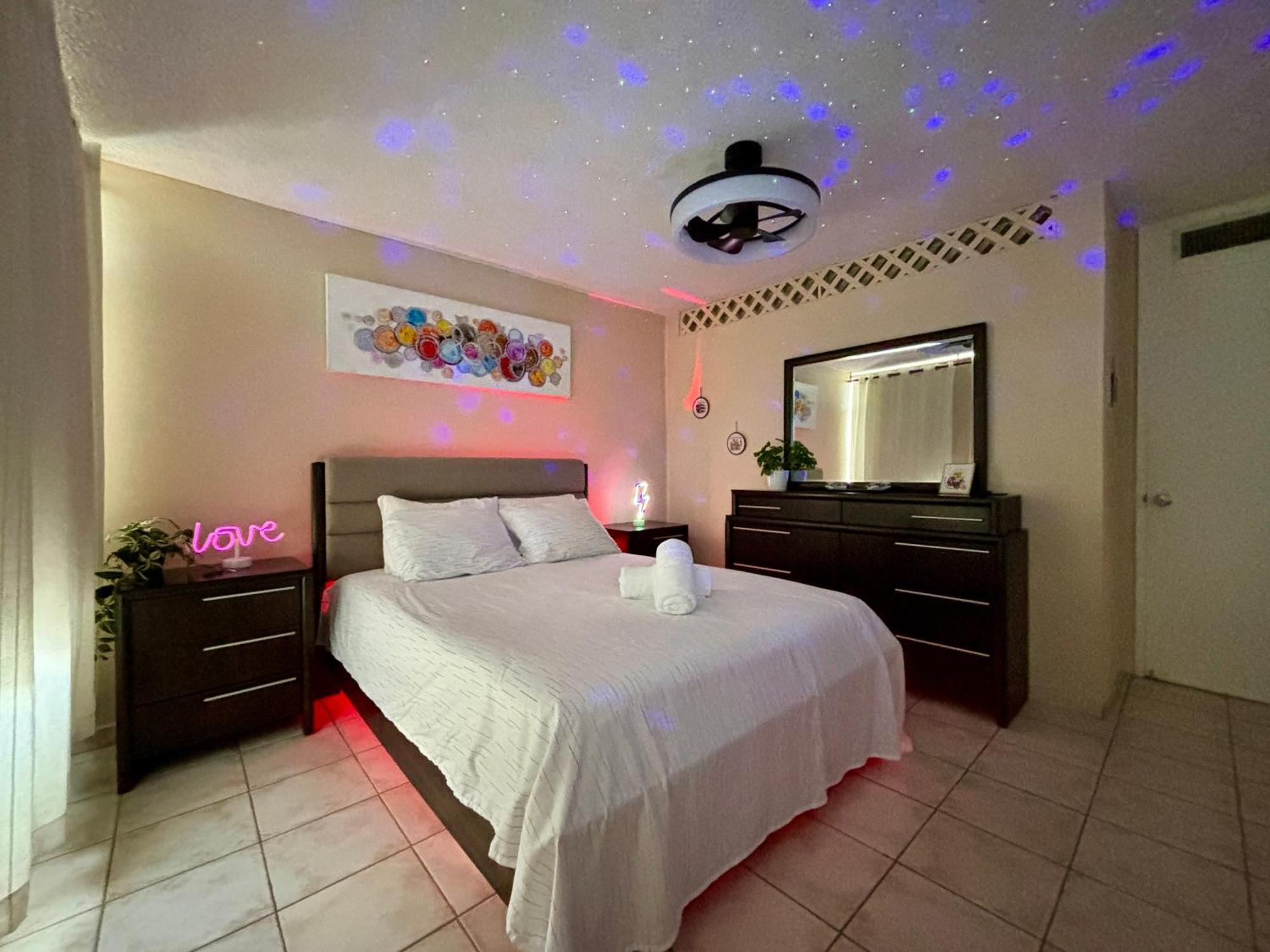 Downtown Beachfront Isla Verde Luxury Apartment 圣胡安 外观 照片