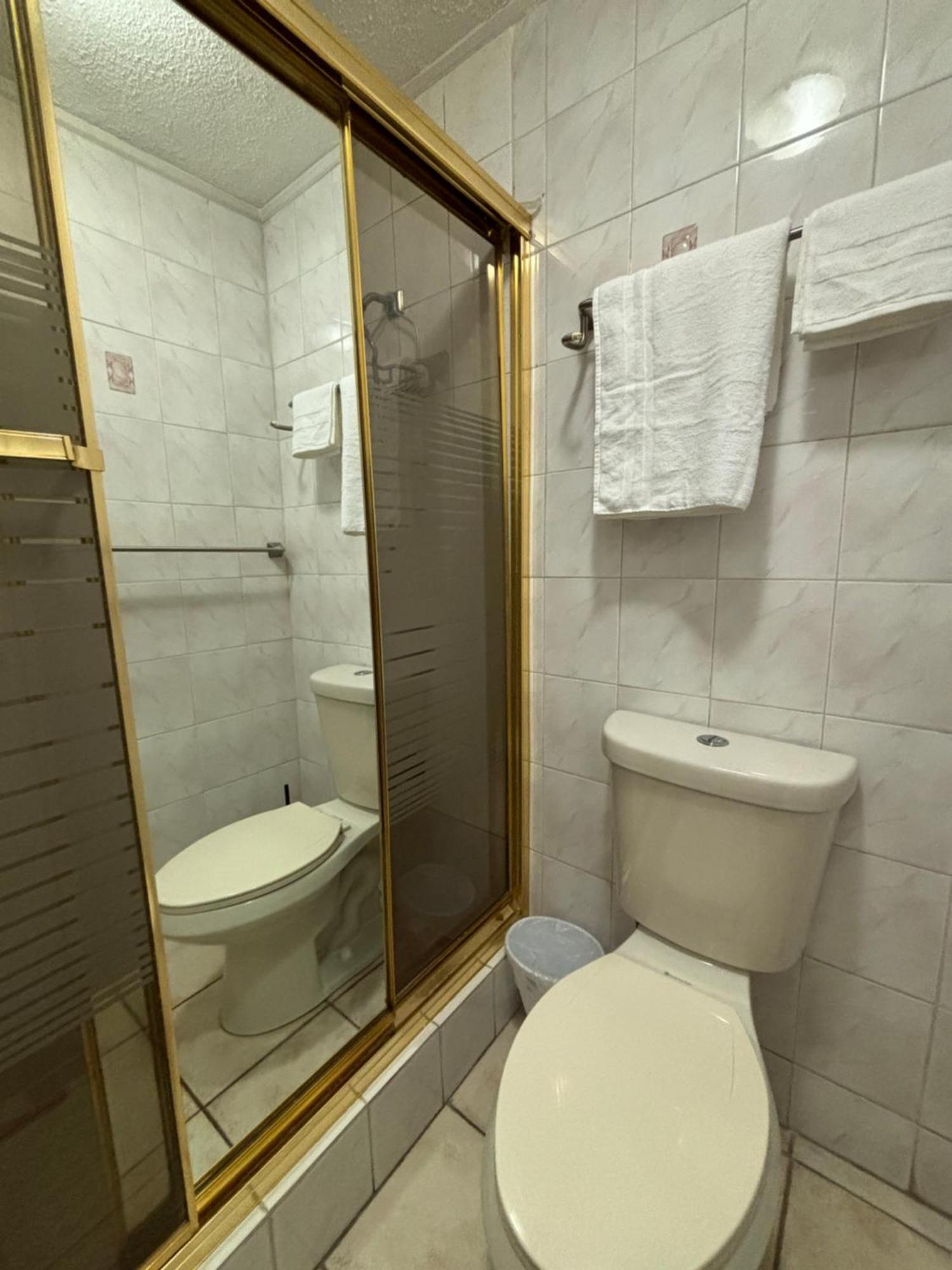Downtown Beachfront Isla Verde Luxury Apartment 圣胡安 外观 照片
